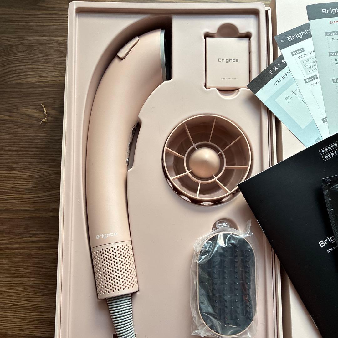 Brightte ヘアドライヤー ピンク　フェイスマスクとハートの鏡付き