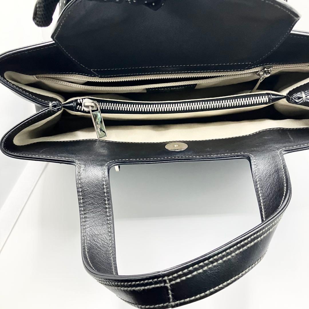 ぱっちさま　フェラガモ　ハンドバッグ　ガンチーニ　ブラック　レザー　レディース