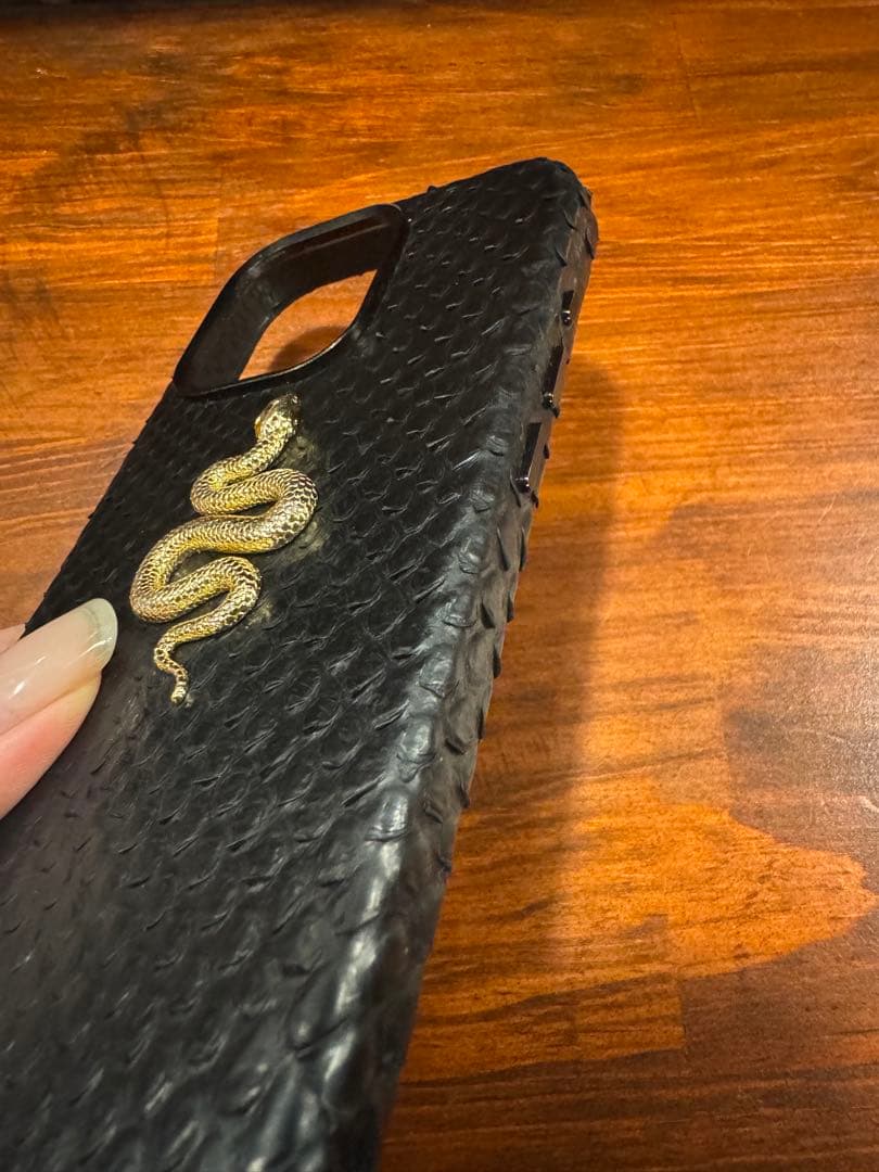 ゴールデンコンセプトiPhone16Proケース 18金メッキ レザー