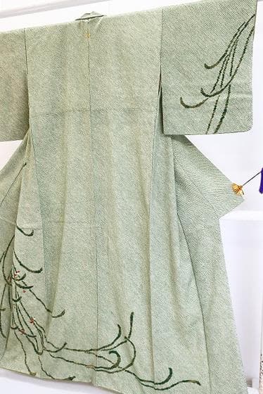 訪問着 総絞り くすんだ黄緑 草色 枝花 刺繍 身丈159cm 裄丈64cm