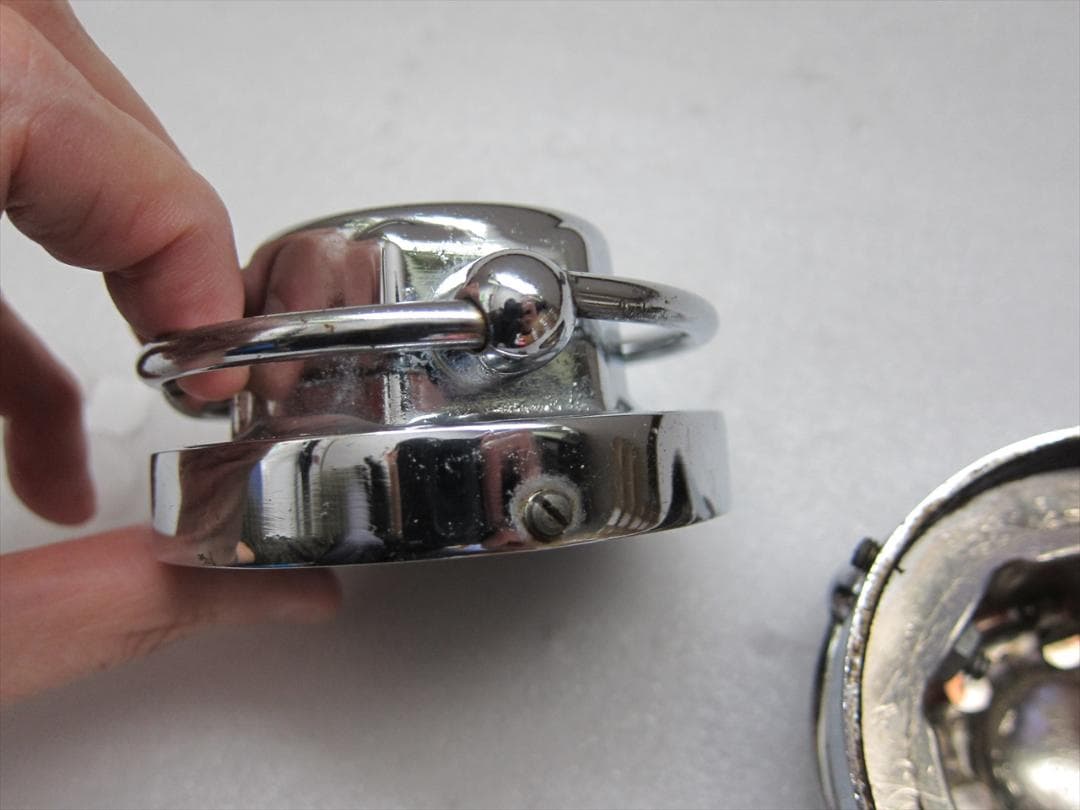 ガソリンタンクキャップカバー　ハーレーショベルFLHで使用してました。サザエ