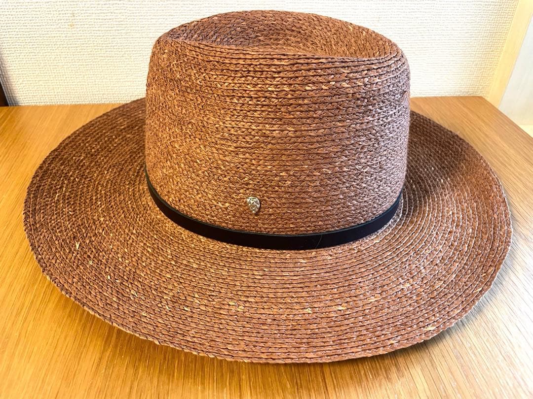 新品未使用タグ付きHELEN KAMINSKI ブラウン ラフィア帽子