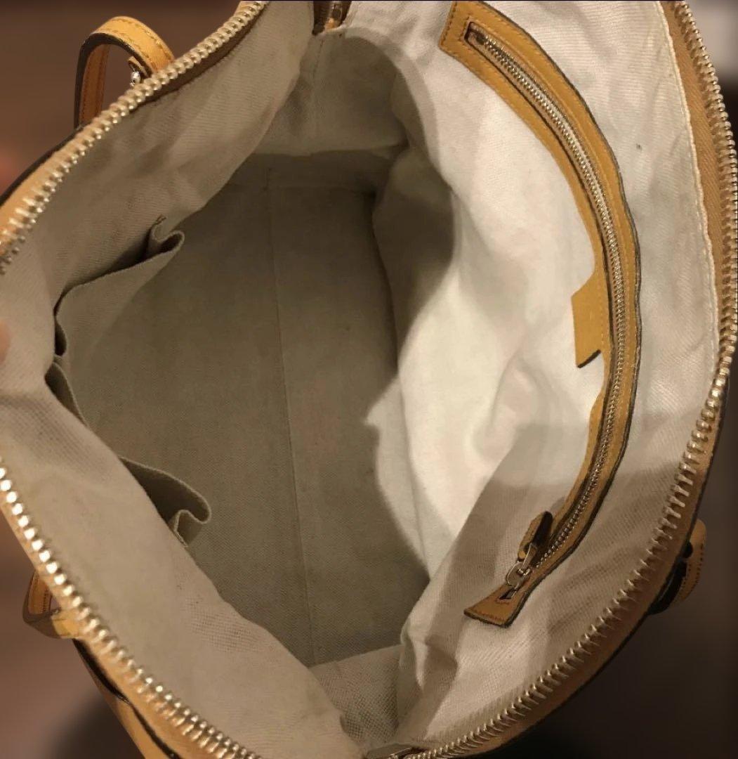 GUCCI イエローレザーハンドバッグ