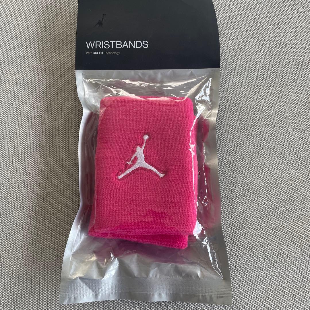 Jordan DRI-FIT ピンク　リストバンド
