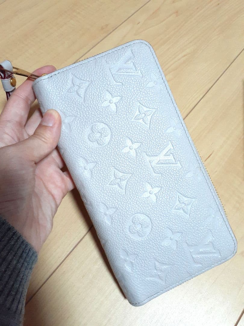 レア色♡ルイ・ヴィトン ♡レザー×モノグラム♡ジッピーウォレット♡