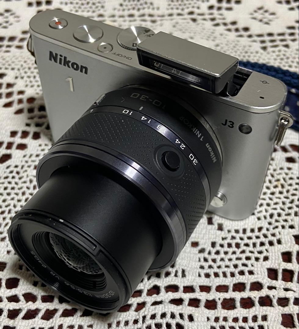 Nikon 1 J3 ミラーレスカメラ シルバーカメラケース付き
