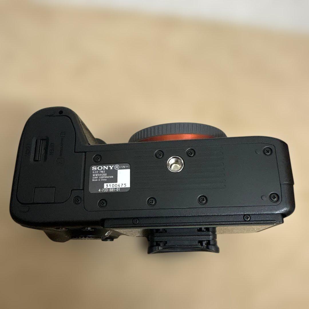 SONY α7 III ミラーレスカメラ(本体のみ)