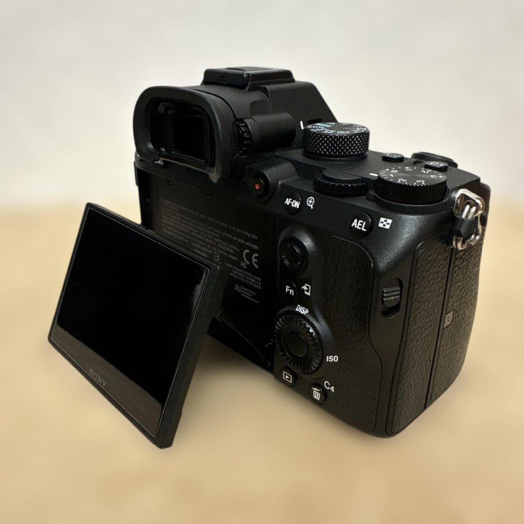 SONY α7 III ミラーレスカメラ(本体のみ)