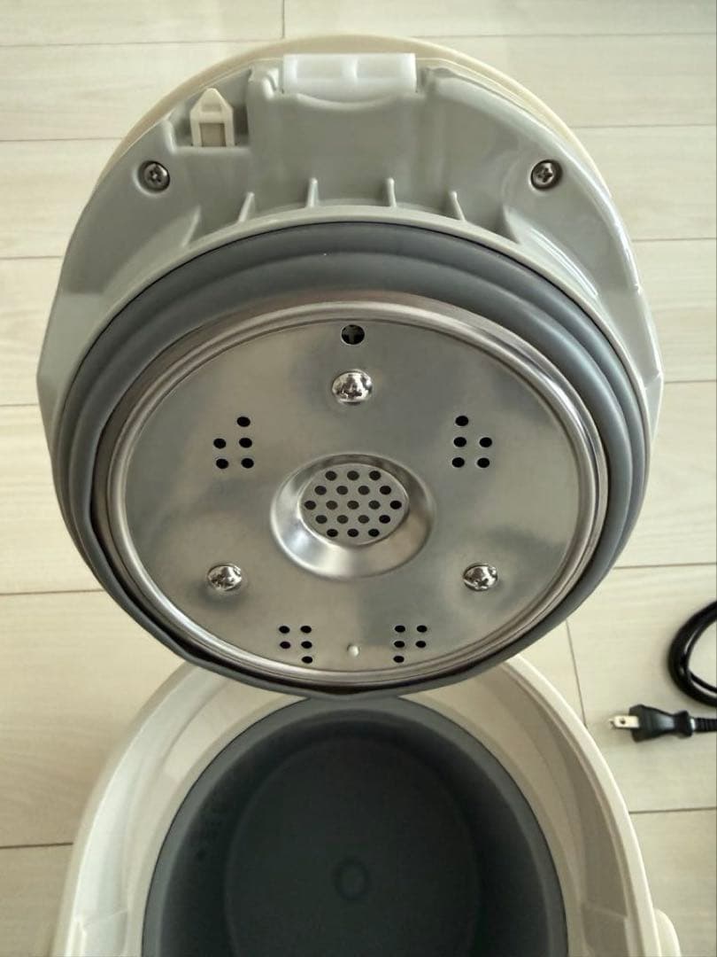 ZOJIRUSHI 象印 スチーム式加湿器 EE-MA20型 2024年製