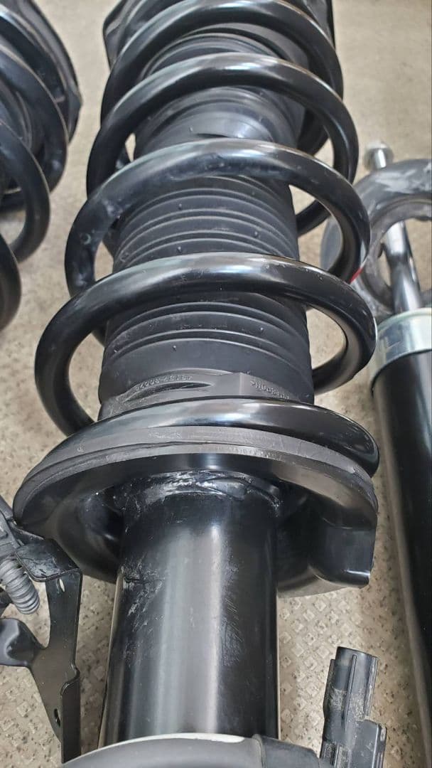 福岡 引き取り希望 純正 サスペンショントヨタ クラウン ハイブリッド 後期