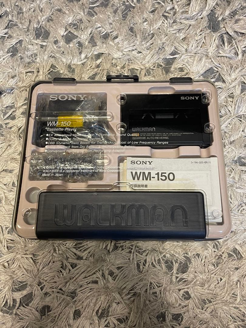 SONY WM-150 WALKMAN カセットプレーヤー　ケース付ウォークマン