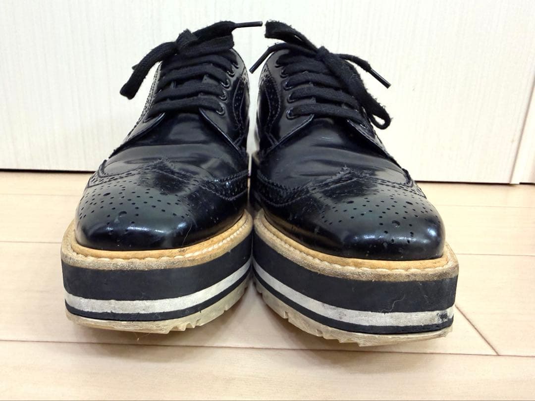 PRADA ウィングチップ レースアップシューズ
