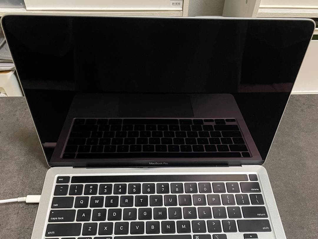 MacBook Pro（13インチ,M2,2022）256GB/8GB