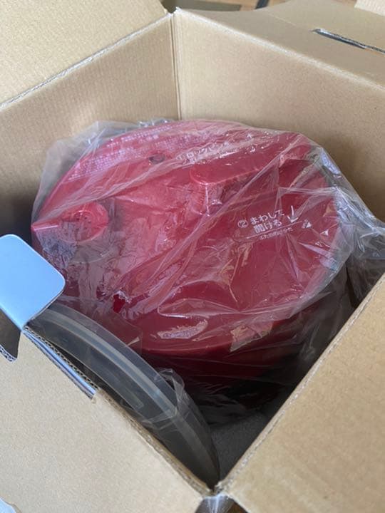 新品未使用　電気圧力鍋siroca SP-D131 レッド