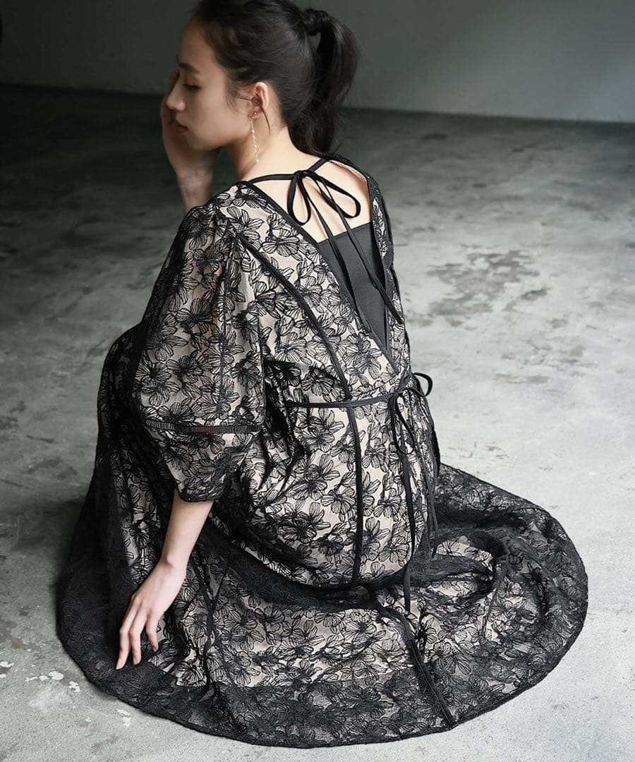 【美品】GIRL パフスリーブ総レースフレアロングワンピース　ピンクベージュ