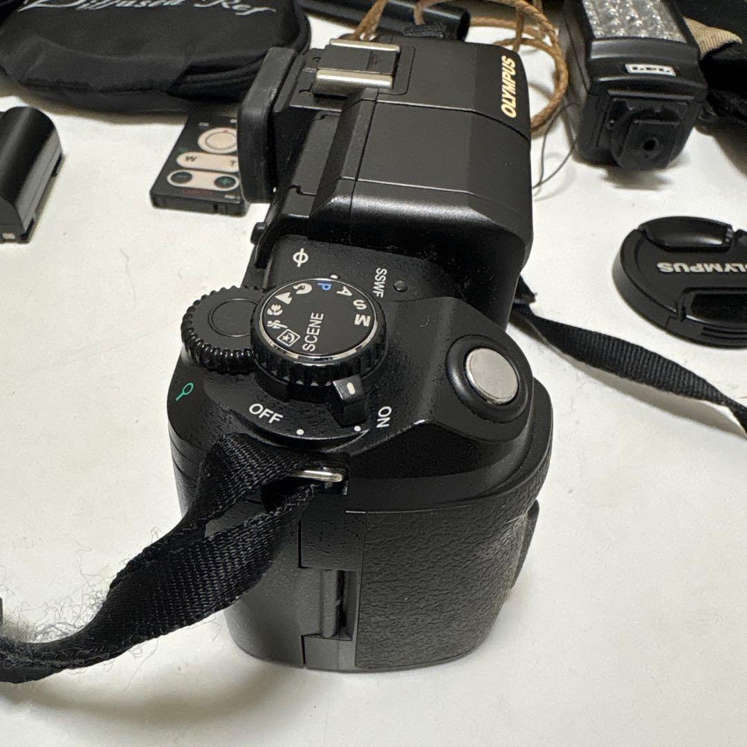 OLYMPUS オリンパス E-300 デジタル一眼レフカメラ レンズ3点