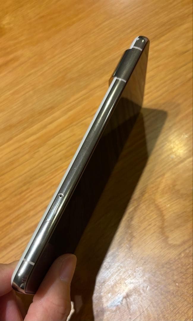 Google Pixel 8 Pro ホワイト