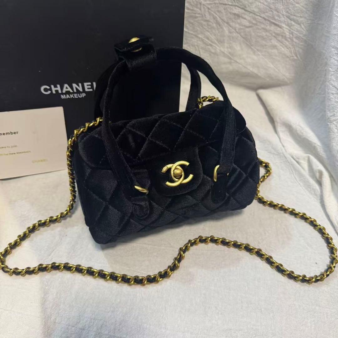 VIP限定 ノベルティ ベロア ゴールドチェーン ショルダーバッグ ブラック