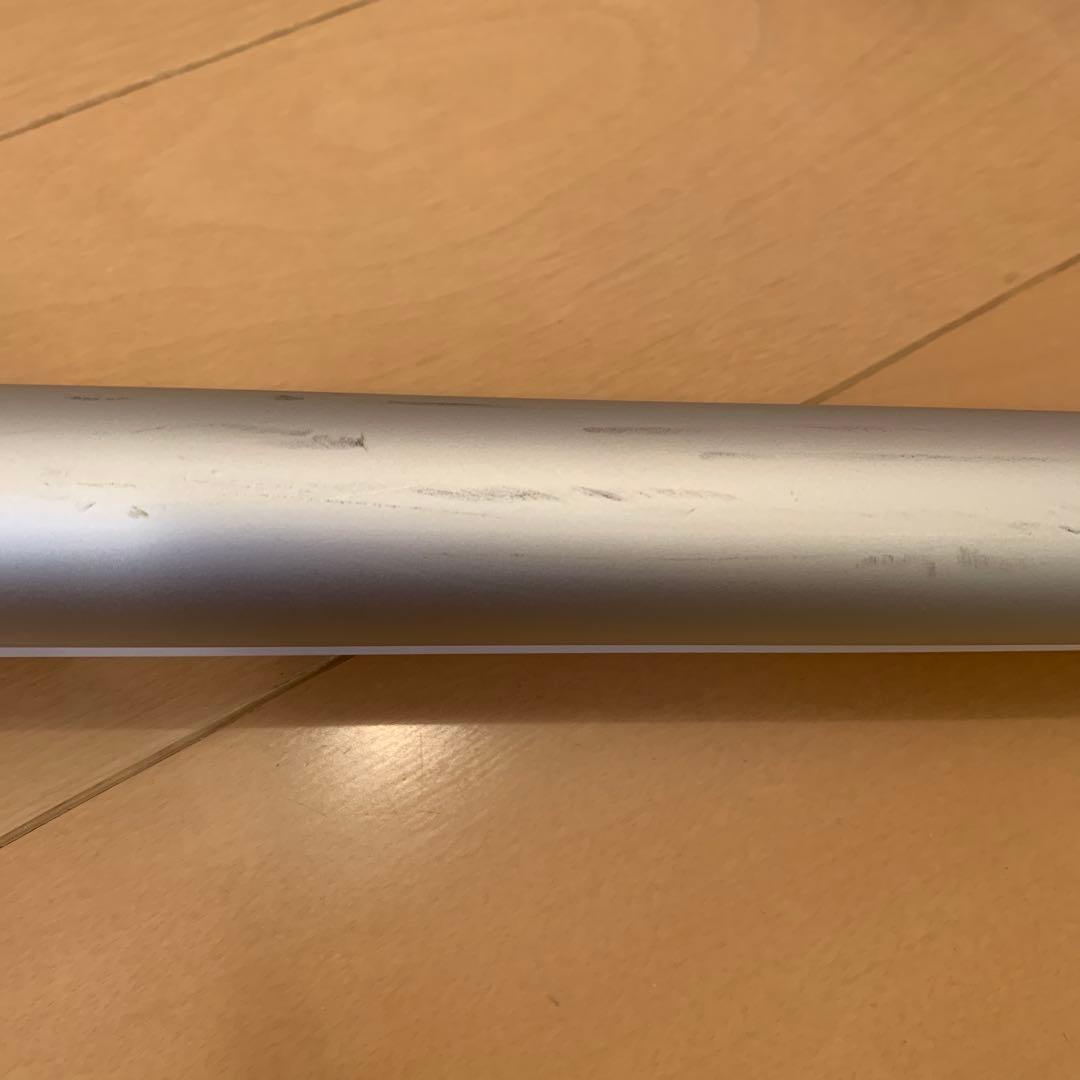 【超美品】山善 超軽量 コードレス サイクロン掃除機 専用スタンド付 最新モデル