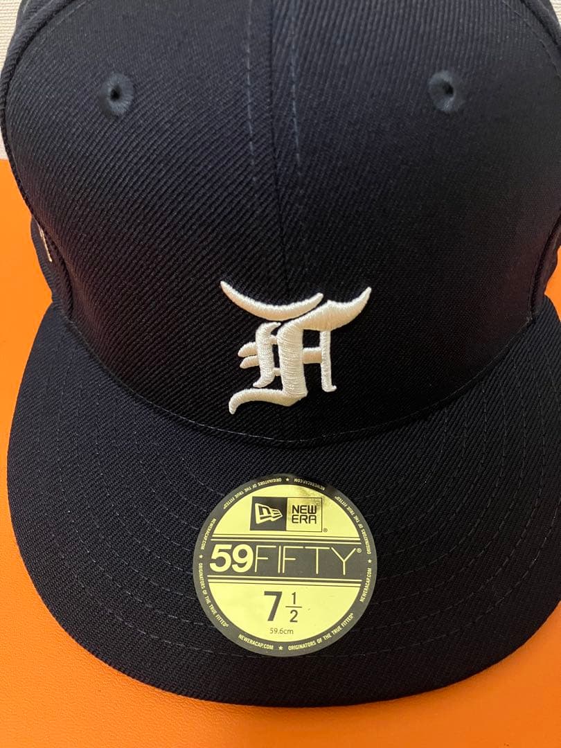 NEW ERAxFEAR OF GOD ESSENTIALS ヤンキースキャップ