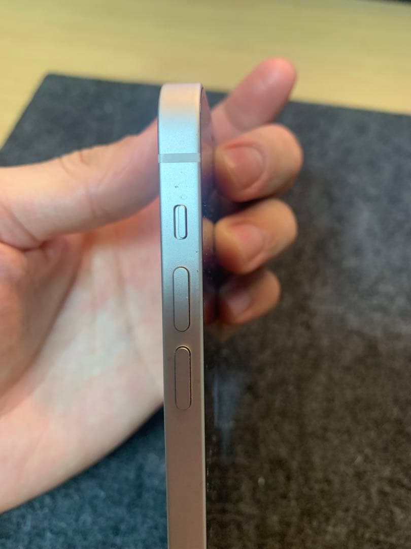 iPhone 12 64GB ホワイト 本体のみ