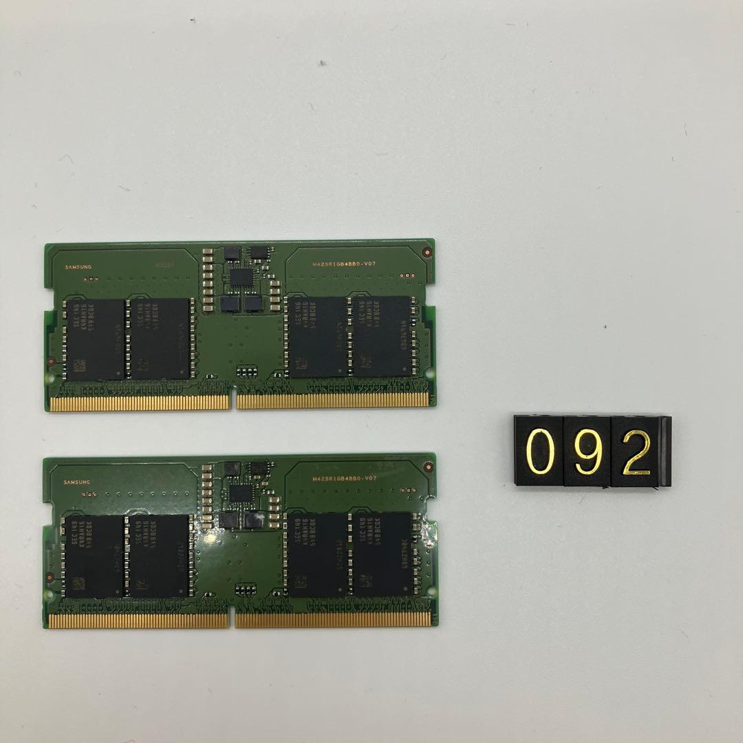 Samsung メモリ 16GB（8GB×2）DDR5 ノート 動作良好 092