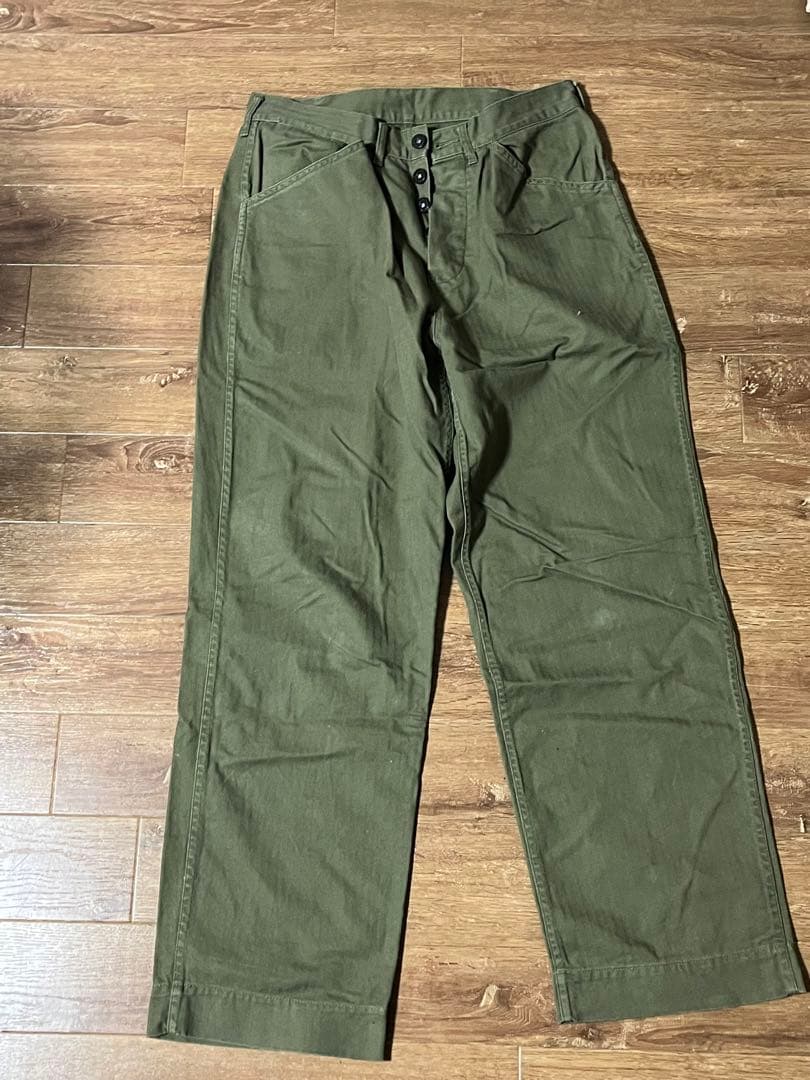 オリーブグリーン ワークパンツ