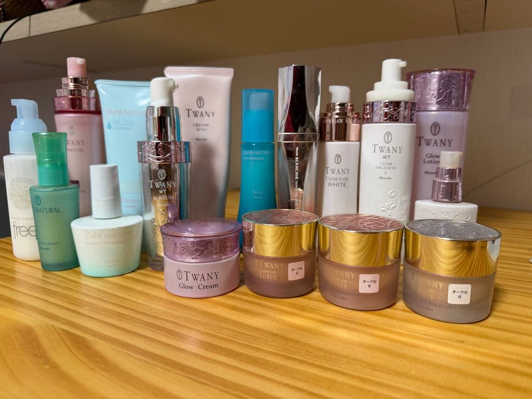 TWANY カネボウ　まとめ売り　セット　WT 乳液　ファンデーション　別売り可