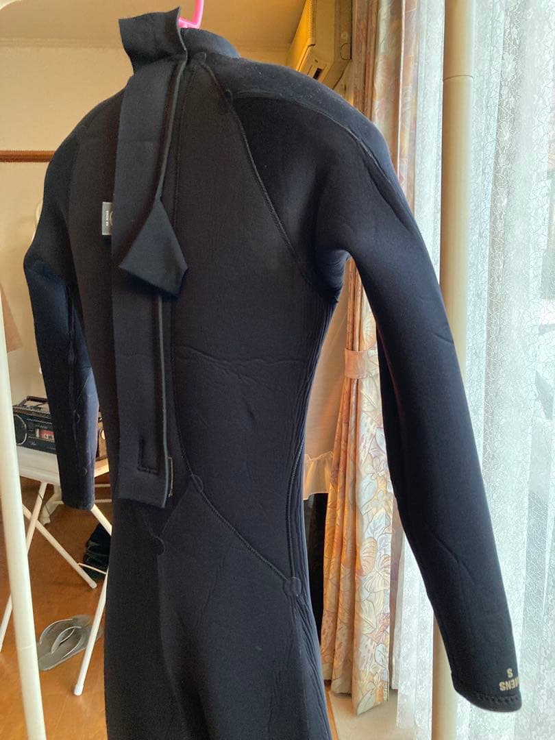 BODY GLOVE 4mm&3mmフルスーツ