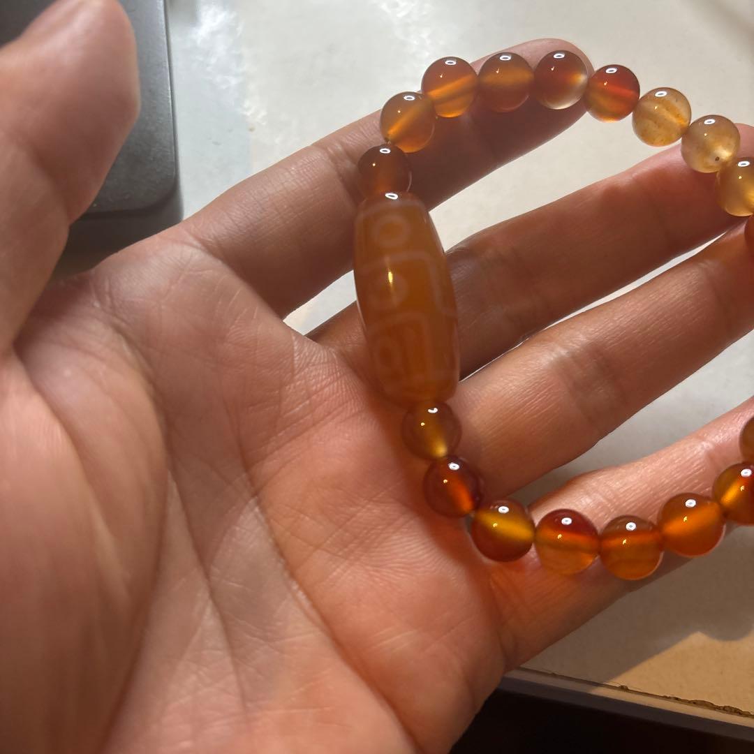 めちゃくちゃ綺麗！おすすめ！希少！高品質！老玉髄オレンジ九眼天珠！