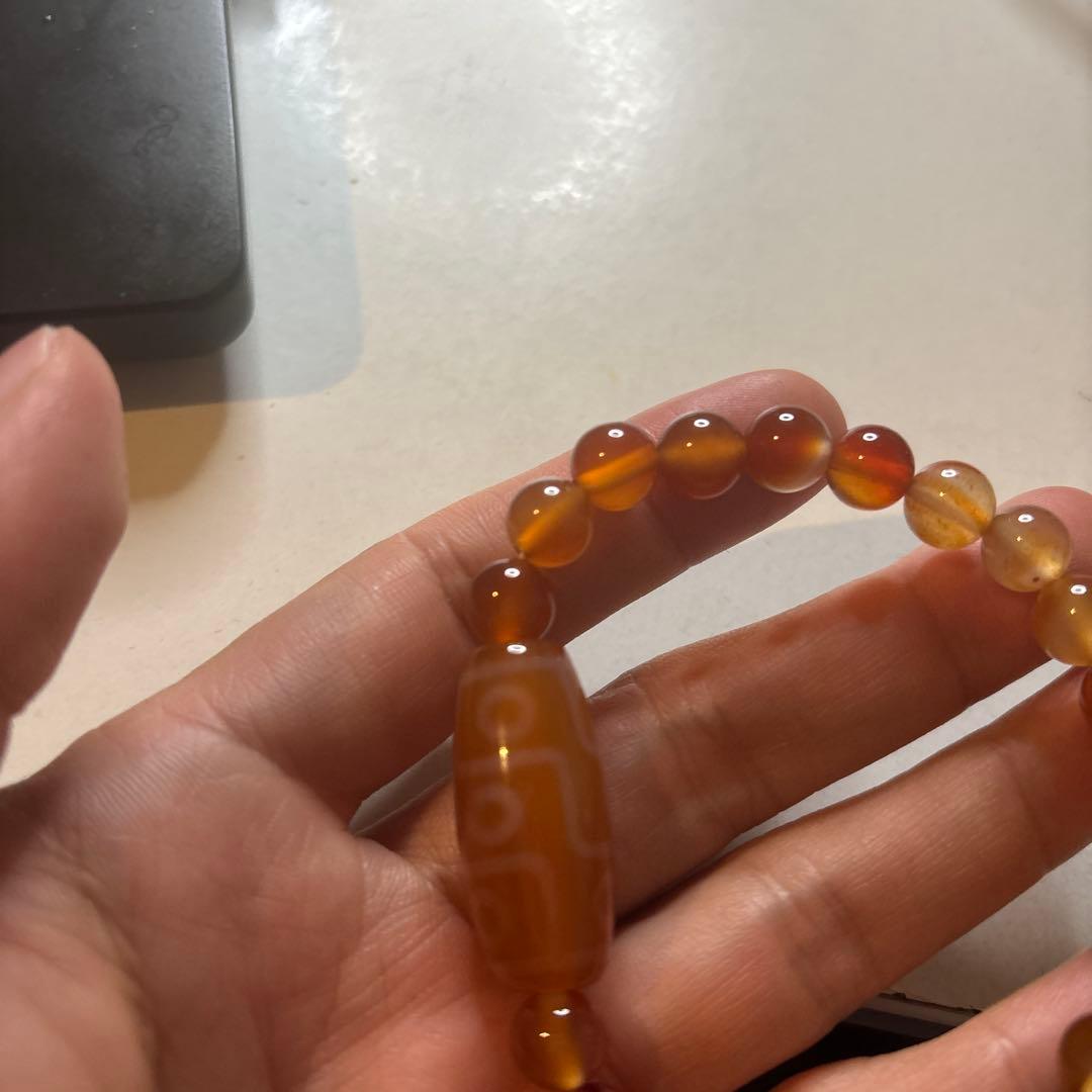 めちゃくちゃ綺麗！おすすめ！希少！高品質！老玉髄オレンジ九眼天珠！