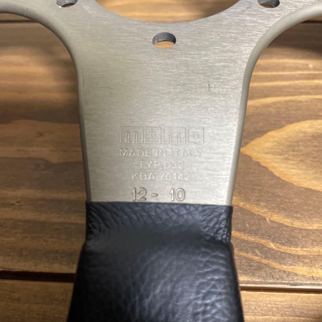 MOMO RACE 32パイ ホーンボタン リング ボルト付き