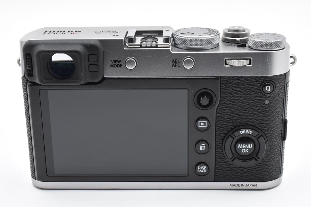 FUJIFILM X100F シルバー 0222