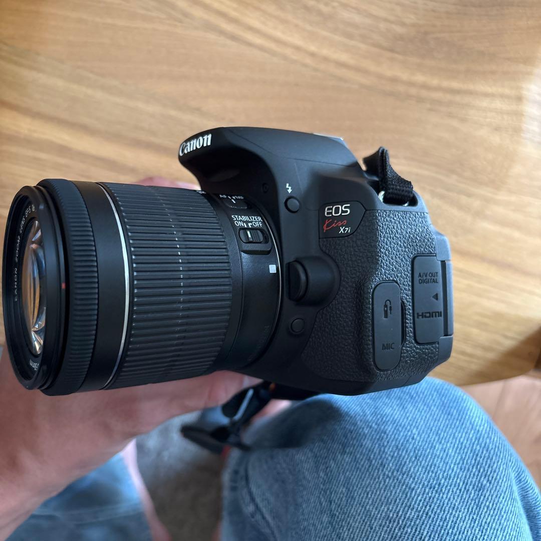 Canon EOS Kiss X7i sdカード無し