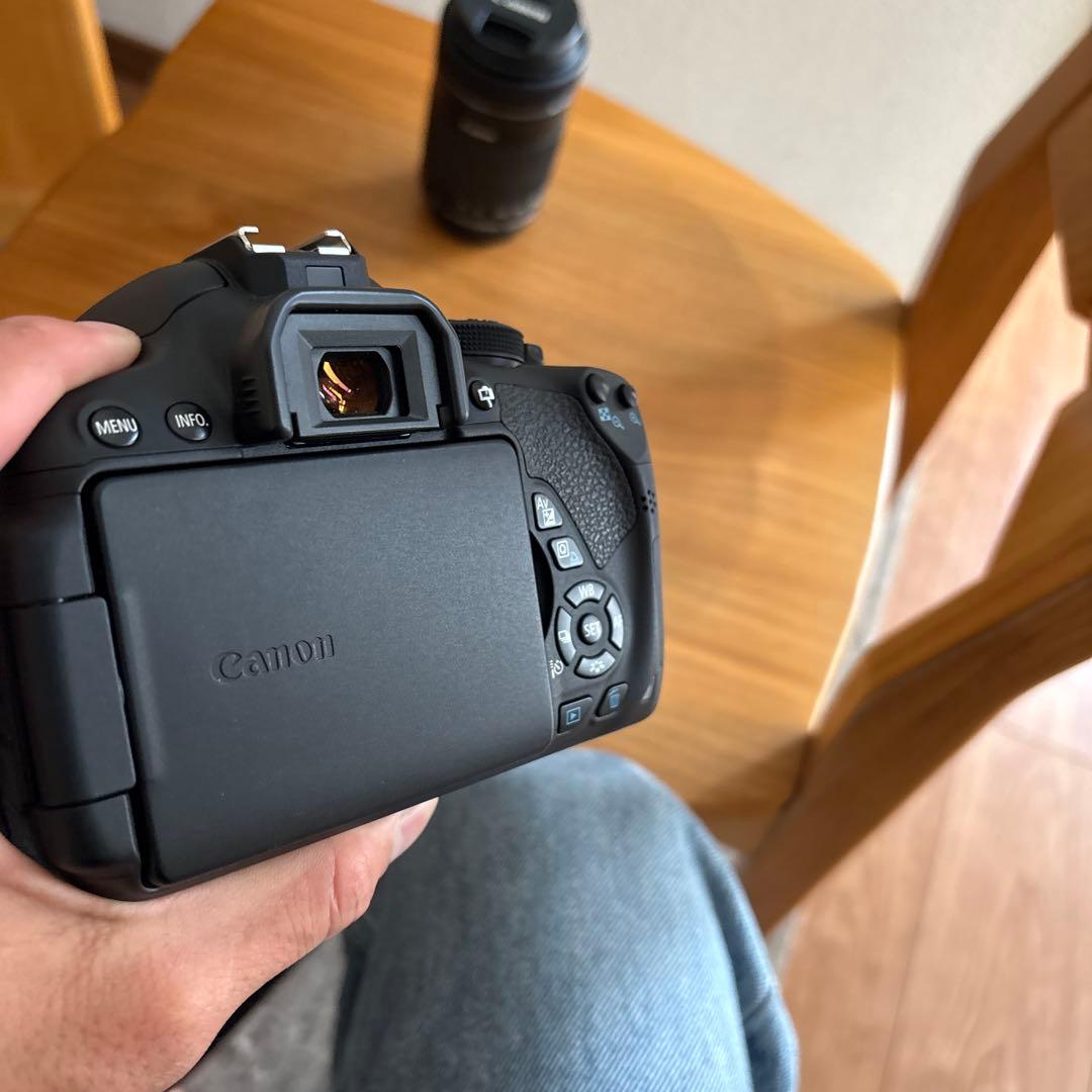 Canon EOS Kiss X7i sdカード無し