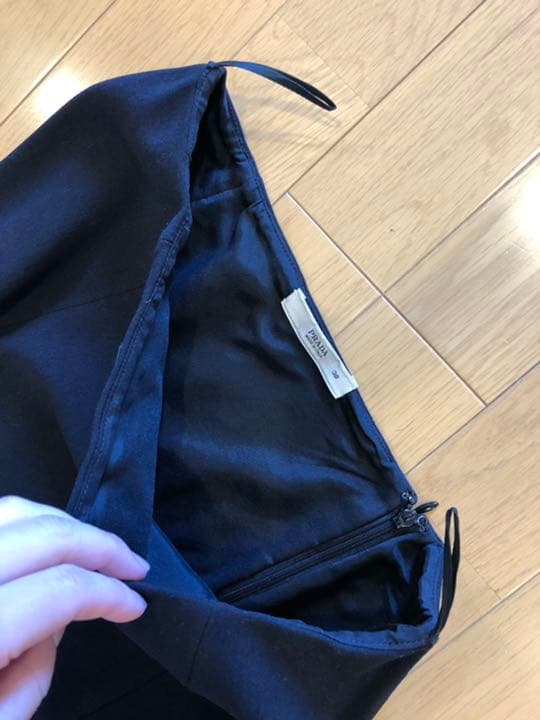 PRADA プラダ　美形　美品　スカートスーツ　入学式にも