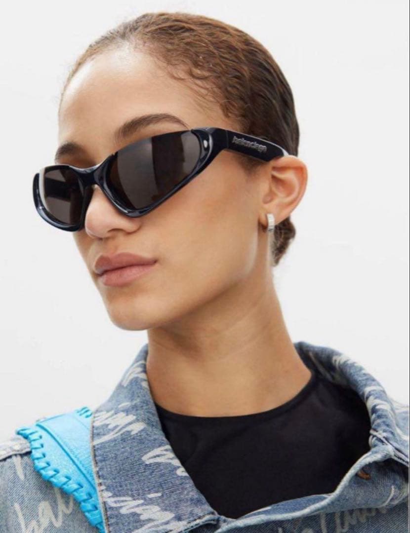 BALENCIAGA バレンシアが　Xpander サングラス ブラック