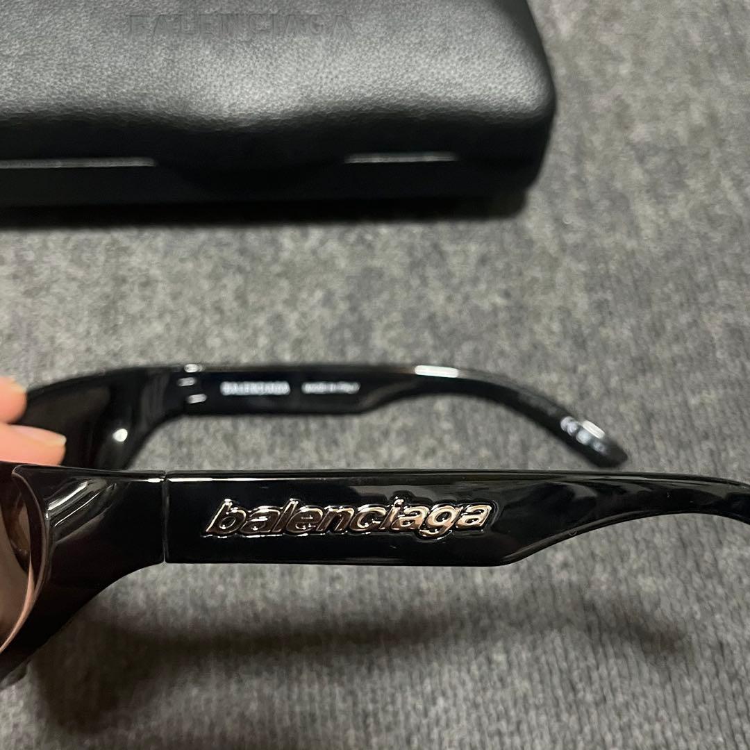 BALENCIAGA バレンシアが　Xpander サングラス ブラック