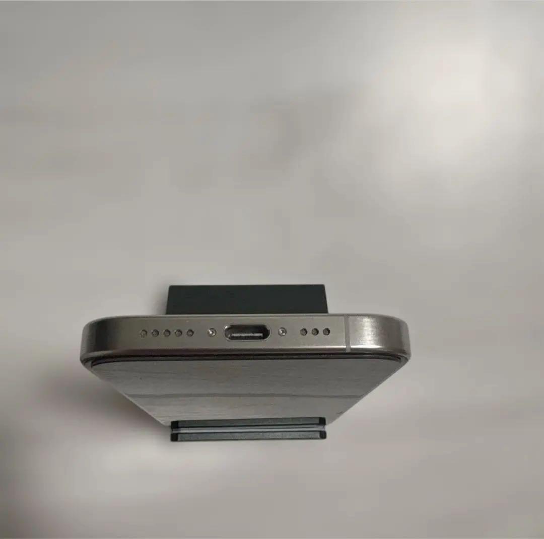 iPhone 15 Pro 128GB SIMフリー ケース付き