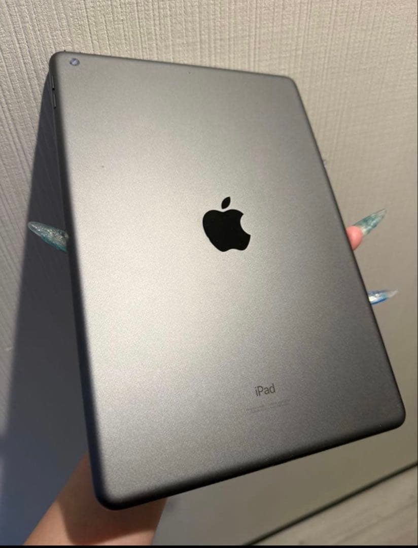 iPad第9世代64GBガンメタ