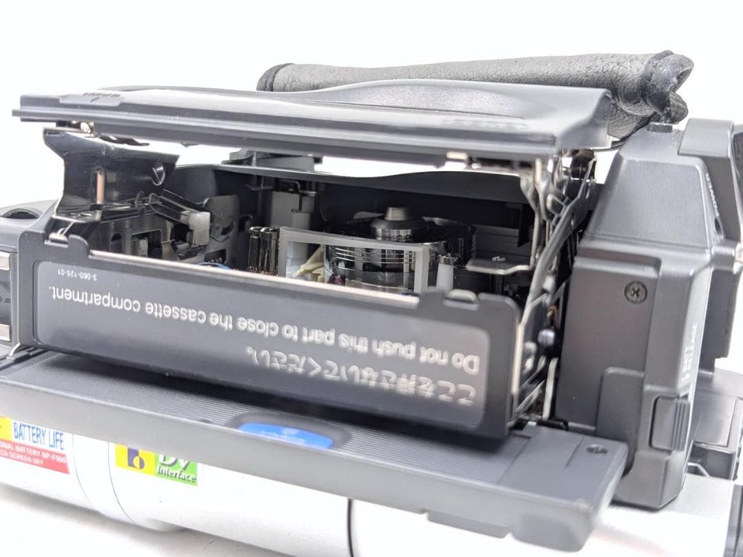 8mmテープのダビングに！ SONY ビデオカメラ DCR-TRV120