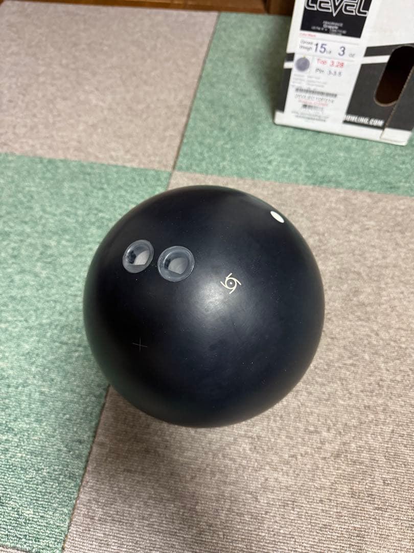 storm LEVEL ボウリングボール 15ポンド