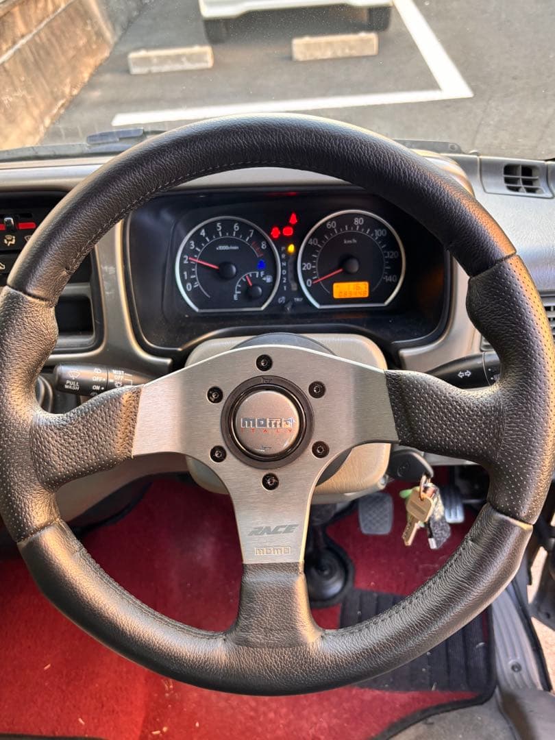 momo race 32Φ ステアリング