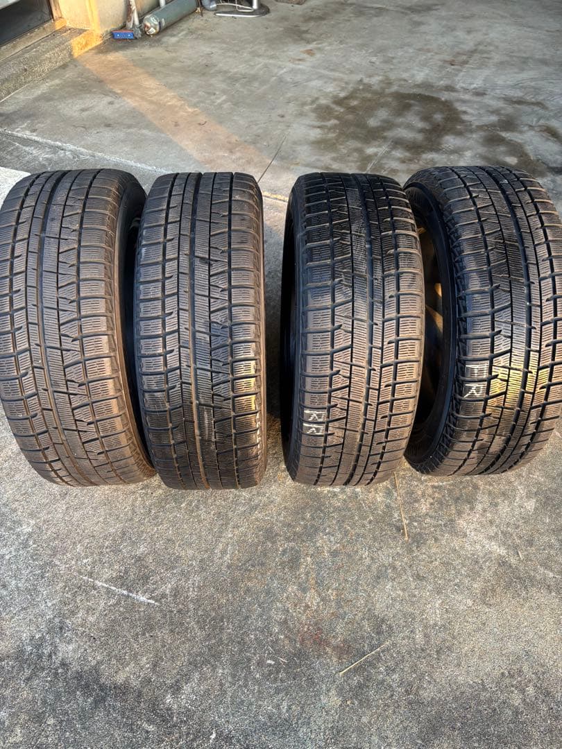 本田ヴェゼルスタッドレス Yokohama タイヤ・ホイールセット四本