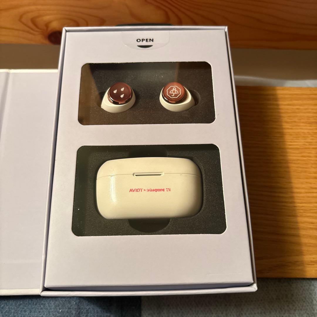 【美品】AVIOT×しぐれうい 完全ワイヤレスイヤホン TE-D01v-SGR
