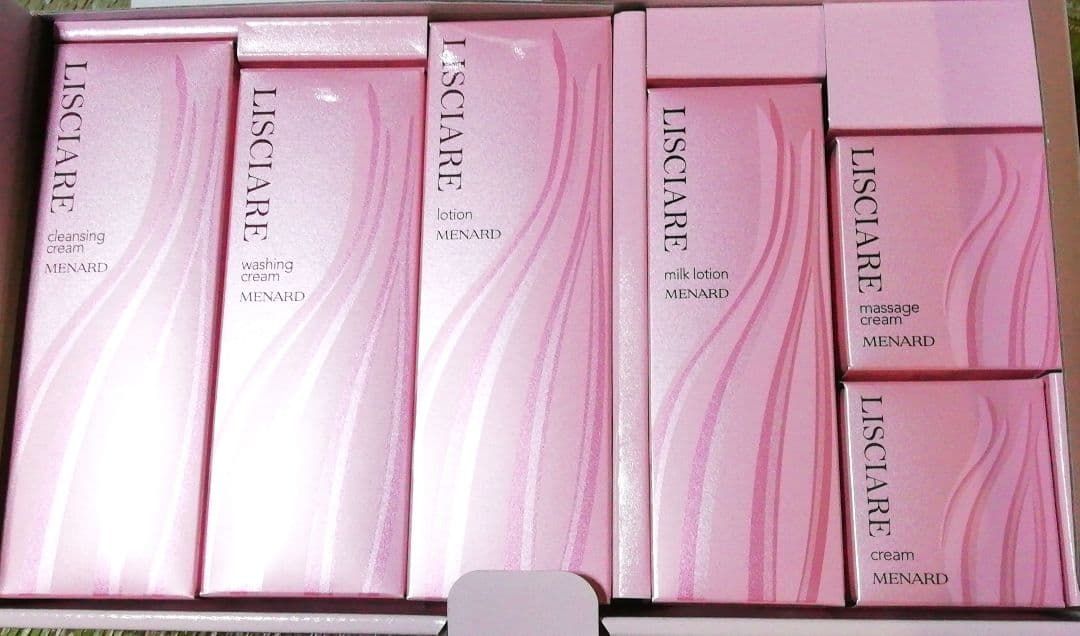 ぱ*助様 MENARD LISCIARE スキンケアセッㇳ