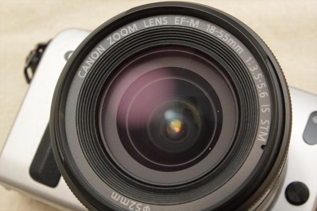 Canon EOS M ミラーレスカメラ