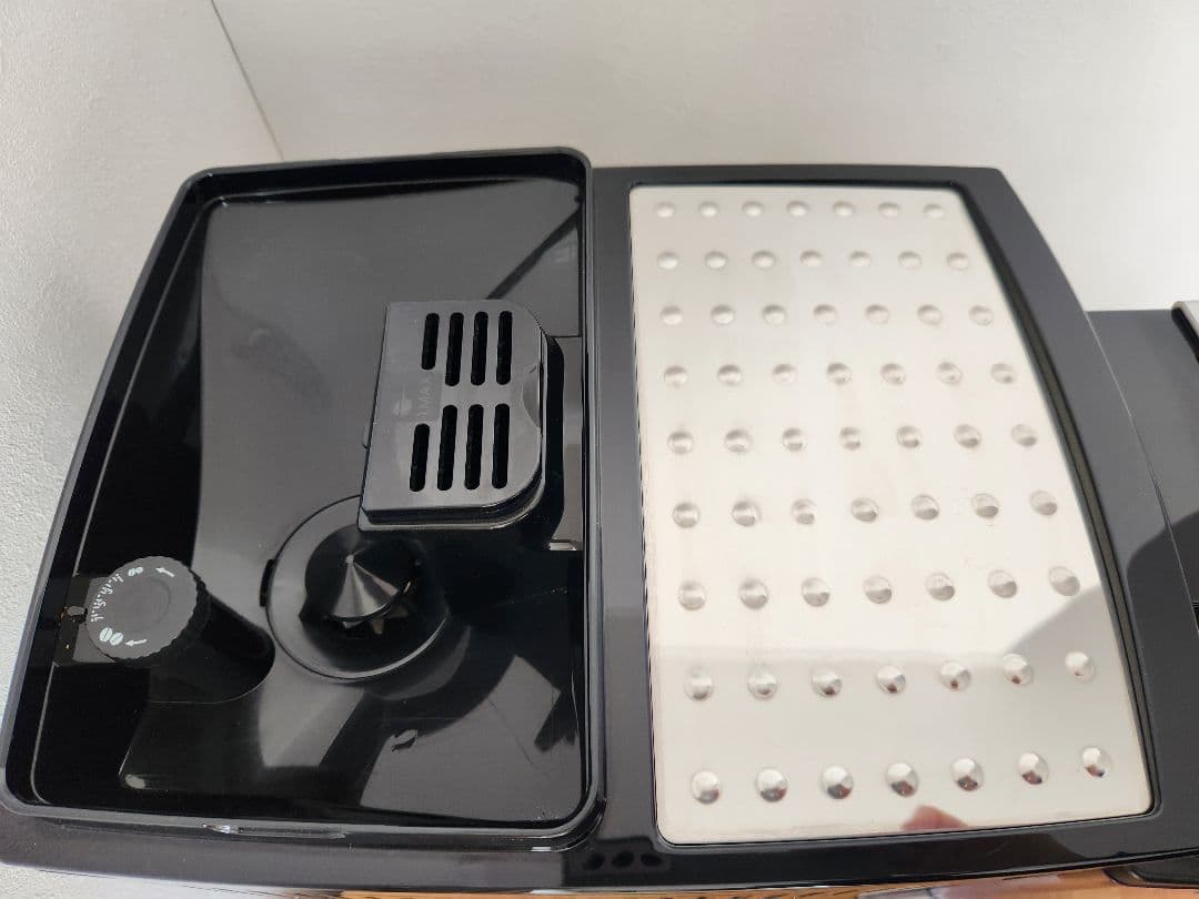 デロンギ　マグニフィカSカプチーノスマート　全自動　ECAM23260SBN