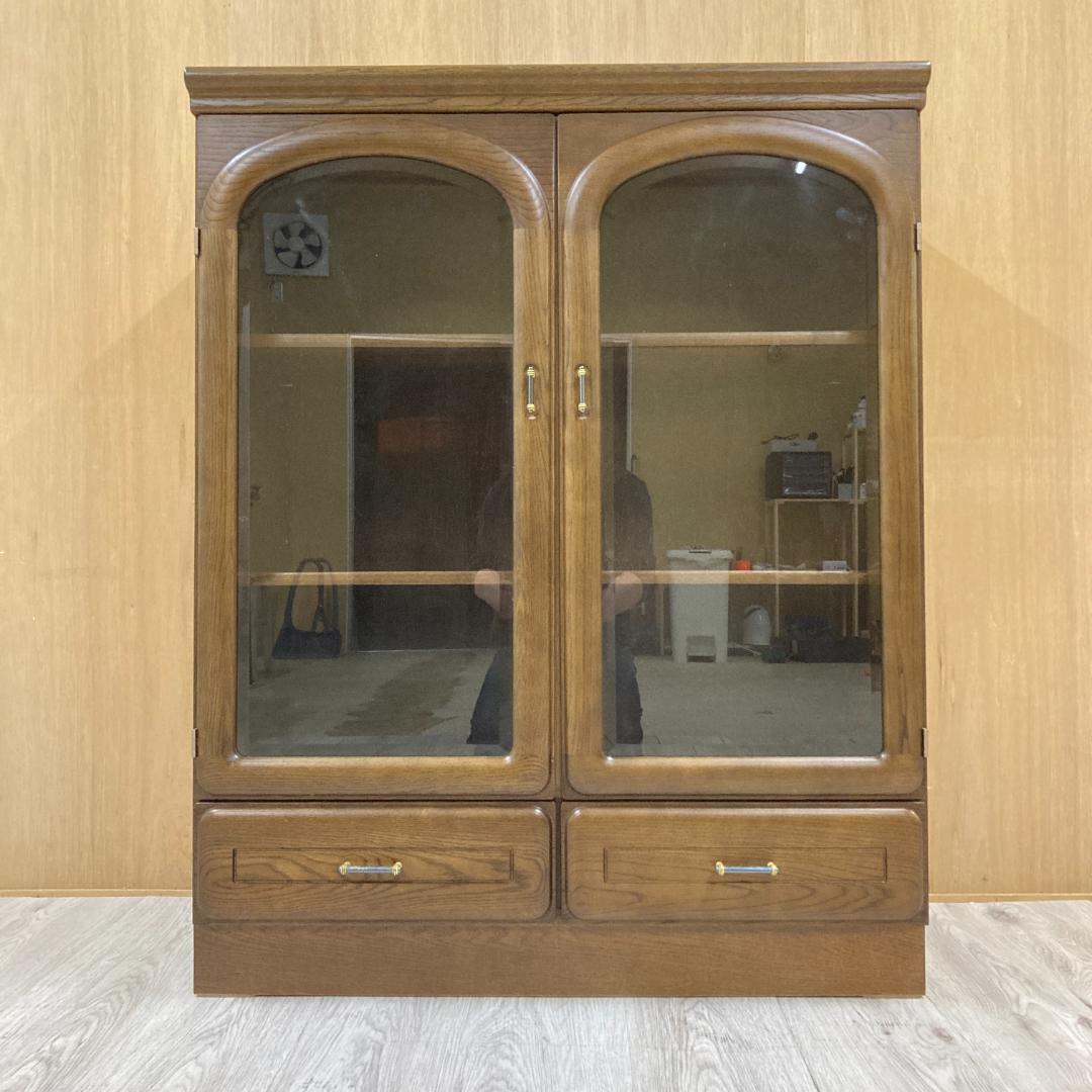 【カリモク】ガラスキャビネット　サイドボード　リビング収納　書棚