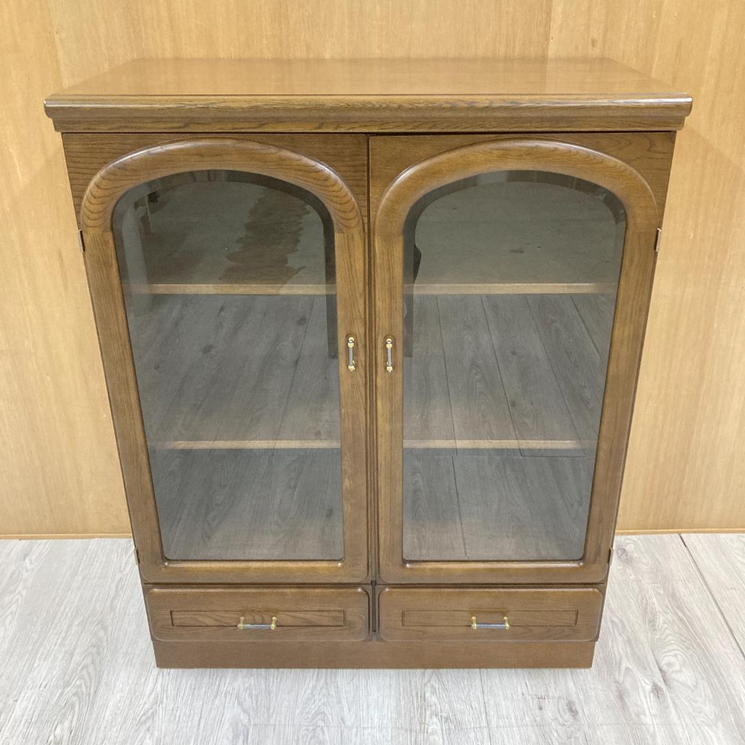 【カリモク】ガラスキャビネット　サイドボード　リビング収納　書棚